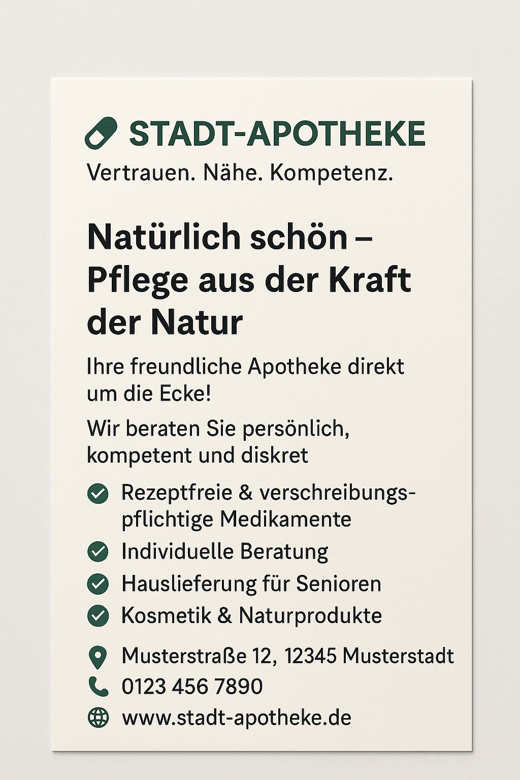 Apothekenflyer mit Logo „Stadt-Apotheke“ und Infos zu Naturprodukten, Beratung & Hauslieferung